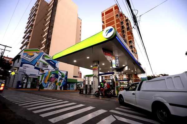 Alternativas del Gobierno sobre precio de combustibles buscan beneficiar a sectores más vulnerables - .::Agencia IP::.