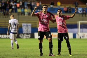Primera victoria del “Tacua” - 1000 Noticias