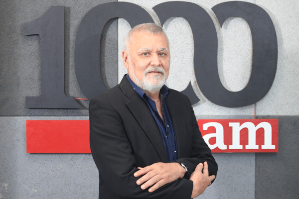Para leer en el espejo - 1000 Noticias