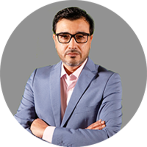 Políticos amenazan la política exterior - 1000 Noticias