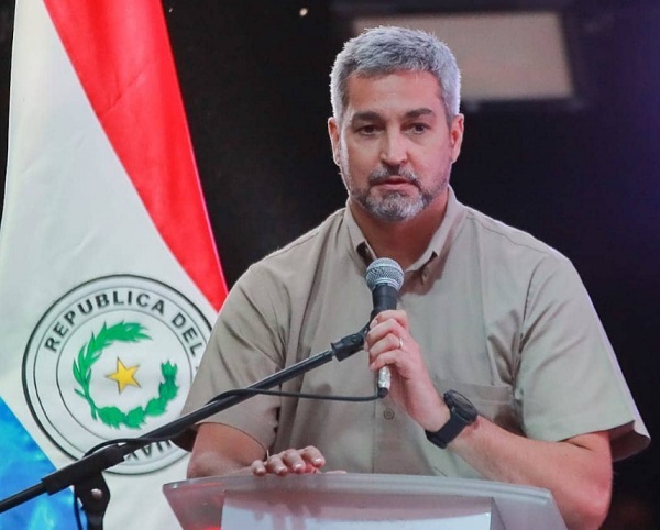 Abdo viaja a São Paulo por “motivos familiares de fuerza mayor”