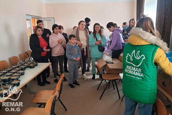 200 personas que huyen diariamente de Ucrania son asistidas por ONG Cristiana.