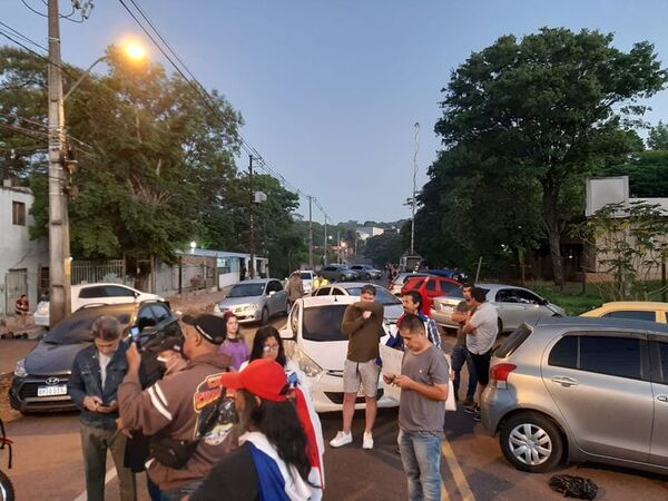 Precio del combustible: Cuarto intermedio entre Petropar, sector privado y la sociedad civil - Nacionales - ABC Color