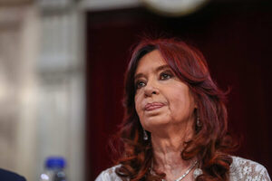 La vicepresidenta argentina denuncia un ataque intencional contra su despacho - MarketData