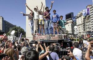 Tras 22 años viajando por el mundo, familia argentina volvió a casa
