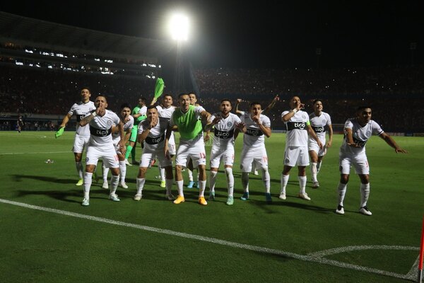 La historia se repite: 12 años después, Olimpia vuelve a cortar una racha invicta de Cerro