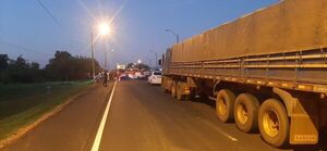 Cierran ruta en Quiindy exigiendo la reducción del precio de combustibles - Nacionales - ABC Color