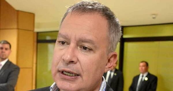 La Nación / El pueblo liberal perdió la confianza en Efraín Alegre, afirmó senador