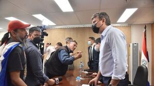 No hay acuerdo y exigen a Petropar reducir G. 400 por litro para todos