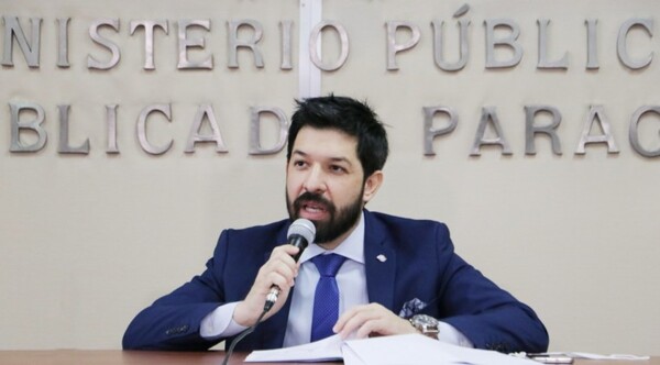 Fiscales desisten de citar Giuzzio por caso HC - Judiciales.net