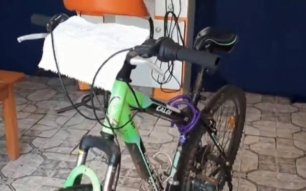 Ladrón pide perdón y devuelve bicicleta que robó - Noticiero Paraguay