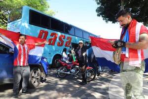 Crónica / Deliverys piden que baje 1.000 guaraníes el precio del combustible