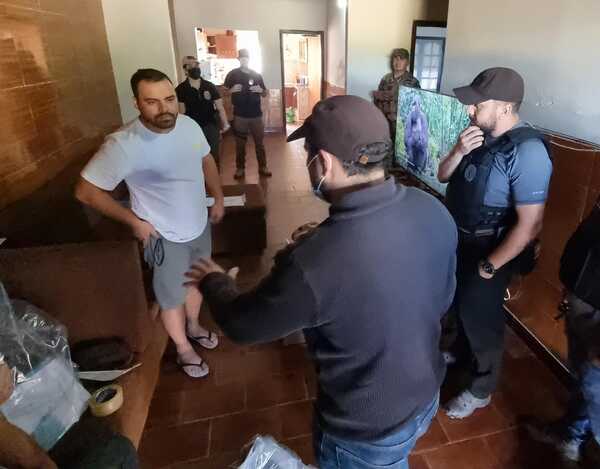 A Ultranza Py: Capturan a supuesto narcopiloto en MRA - Megacadena — Últimas Noticias de Paraguay