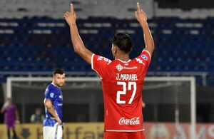 General Caballero JLM, por la histórica clasificación a los grupos - Fútbol - ABC Color