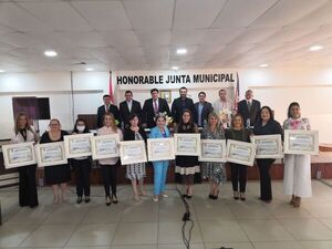 Junta Municipal rindió homenaje a las mujeres en su mes - Radio Imperio