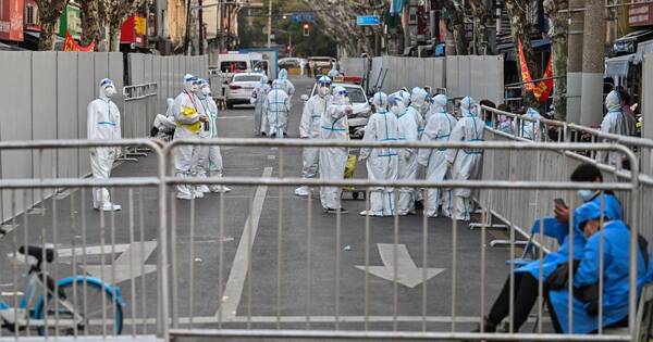 La Nación / China reporta brote récord de 5.280 casos de COVID-19