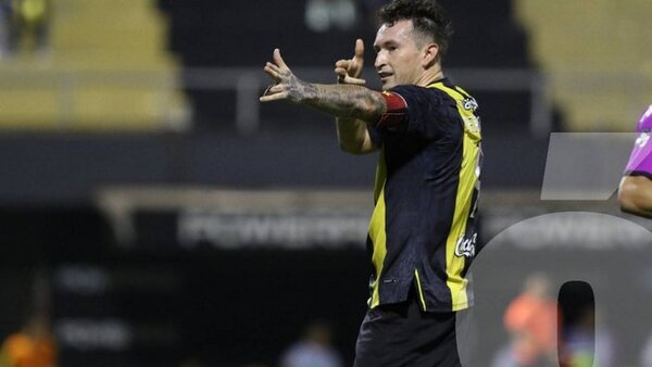 “Queso” Fernández enojado con hinchas aurinegros: pide que vayan a la cancha