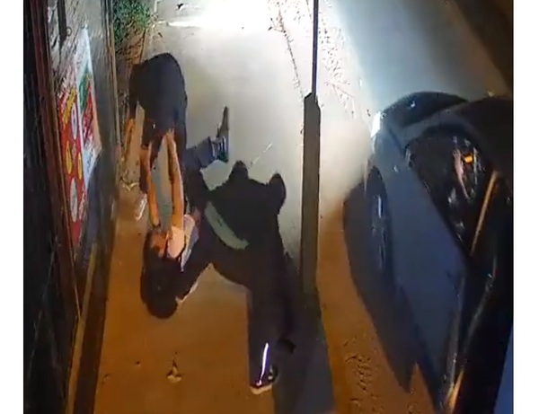 Capiatá: Esperaba el colectivo y sufrió violento asalto