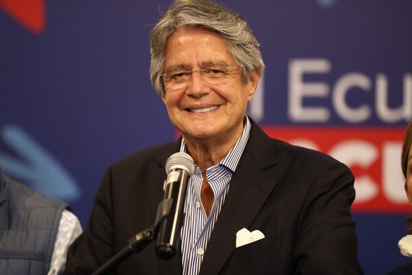 El presidente de Ecuador recibirá a empresarios chilenos que buscan invertir - MarketData