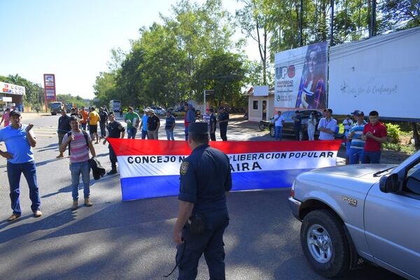 Continúa cierre intermitente en el cruce Villarrica-Paraguarí  - Nacionales - ABC Color
