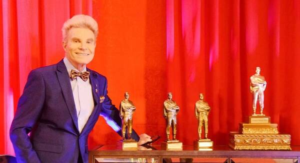 Crónica / ¡Habrá Premio Paraná para el influencer del año!