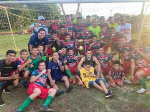 Obreros Unidos es campeón de la pre Copa Paraguay en Alto Paraná - La Clave