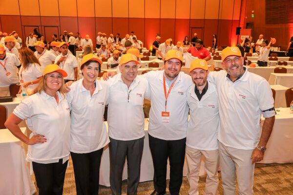 Copetrol apuesta a la capacitación e impulsa líderes de calidad - Empresariales - ABC Color