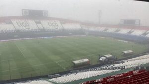 Diario HOY | Sol ofrece reposición a los asistentes al partido con Olimpia