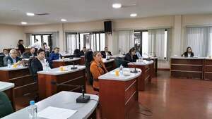 Concejales serviles a Vaesken aprueban balance sin saber qué se hizo con G. 16.000 millones - La Clave