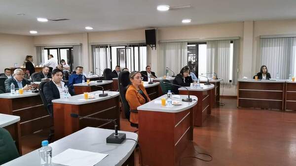 Concejales serviles a Vaesken aprueban balance sin saber qué se hizo con G. 16.000 millones - La Clave