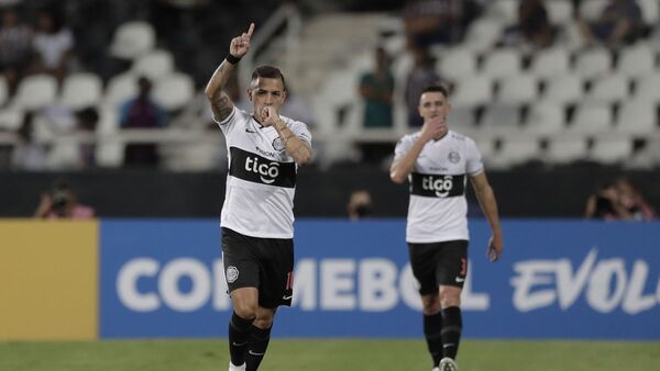 Olimpia va por la remontada ante Fluminense