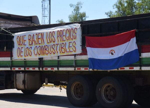 Emblemas mantienen en suspenso nueva suba de los combustibles - Radio Imperio