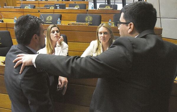 Juicio político a Quiñónez: conozca los tres caminos que maneja la oposición para hoy - Nacionales - ABC Color