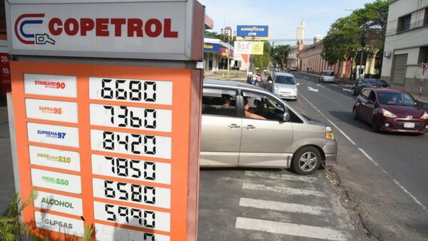 Compromiso de emblemas fue no subir hoy precios de combustibles