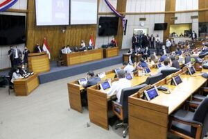 Diario HOY | No hay votos para juicio a Quiñónez, según diputados