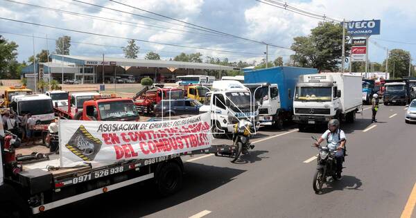 La Nación / Caminera reporta corte de rutas a nivel país ante reclamo de camioneros