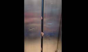 Crónica / ¡(VIDEO) Cayó ascensor de un shopping y una familia quedó atrapada por una hora