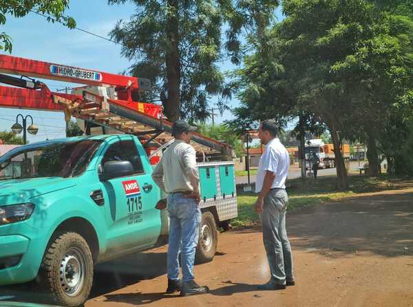 Denuncian reiterados cortes de energía eléctrica en Minga Porã - La Clave