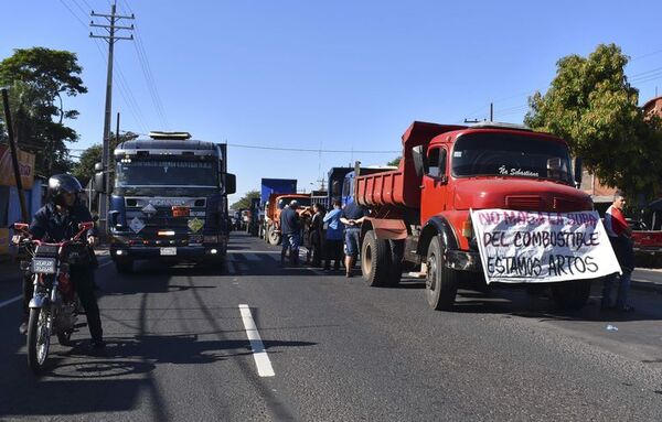 Paro de camioneros: “Incertidumbre” y temor por la afectación a la producción - Nacionales - ABC Color