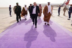 Primer ministro británico llega a Arabia Saudita para hablar de petróleo - Mundo - ABC Color