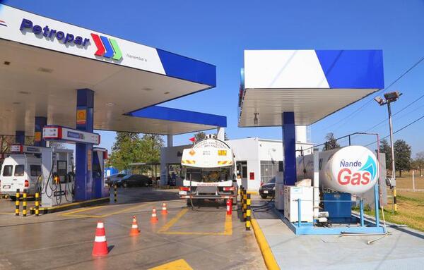 Petropar reduce por G. 500 los combustibles diésel tipo III y nafta 93