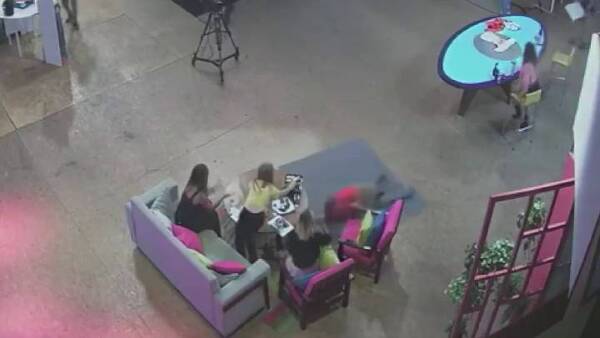 Crónica / [VÍDEO] ¡Penal para Olimpia! La ingueroviable caída de "Mortero bala" en TV