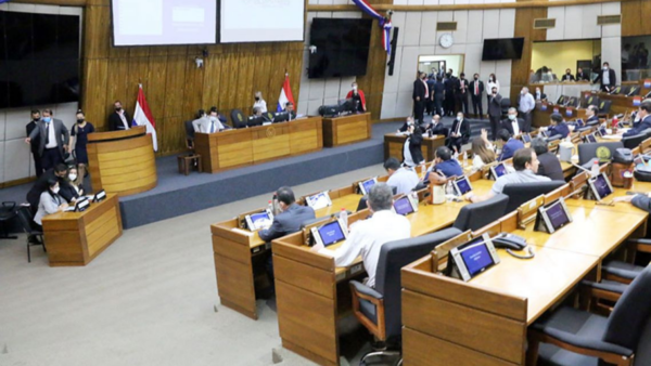 Quiñónez se salva de juicio político por ahora - El Independiente