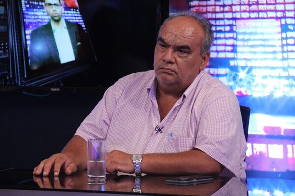 Centrales obreras se unirán a la protesta de camioneros, como antesala de una huelga general - ADN Digital