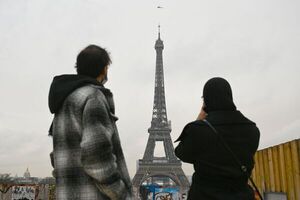 La Torre Eiffel pega el estirón