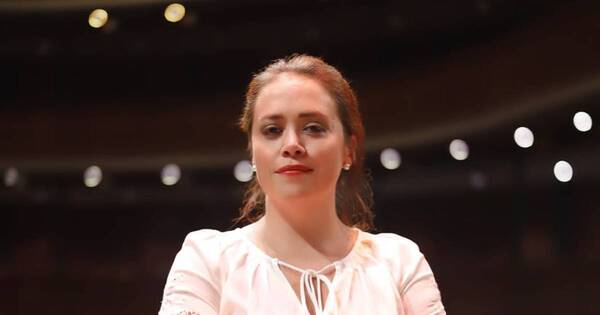 La Nación / Una mujer tomó la batuta de la Orquesta Sinfónica de la Ciudad de Asunción (OSCA) Joven