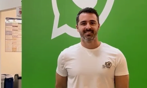 Paraguayo que trabaja en Whatsapp quiere diseñar el emoji del tereré - Noticiero Paraguay