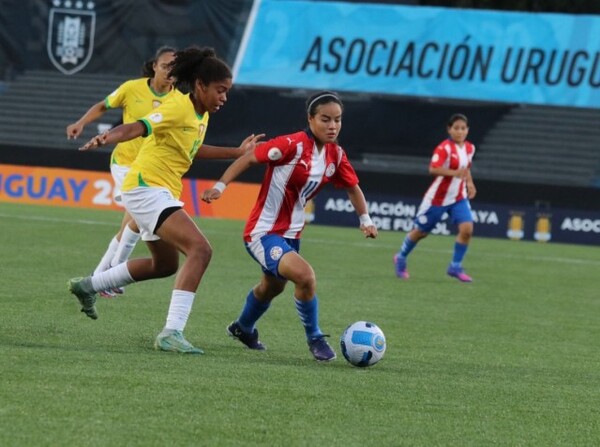 La Albirroja Femenina Sub 17 no pudo ante Brasil - APF