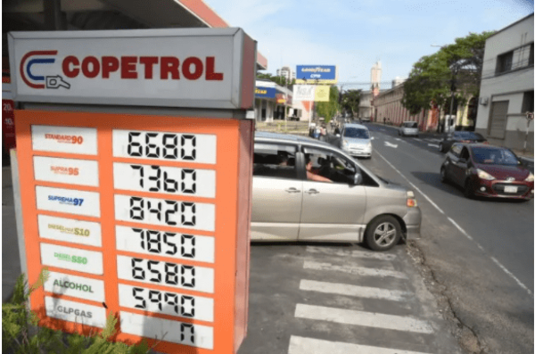 Compromiso de emblemas privados fue no subir hoy precios de combustibles, aseguran