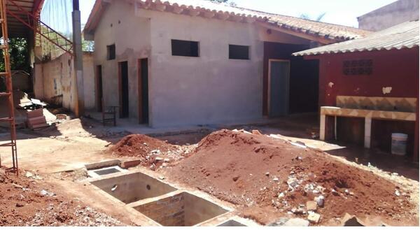 Serios defectos en obras de escuelas construidas por Gobernación, y aprobadas por concejales serviles - La Clave